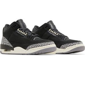 NWT AIR JORDAN 3 WMNS
"Off Noir"